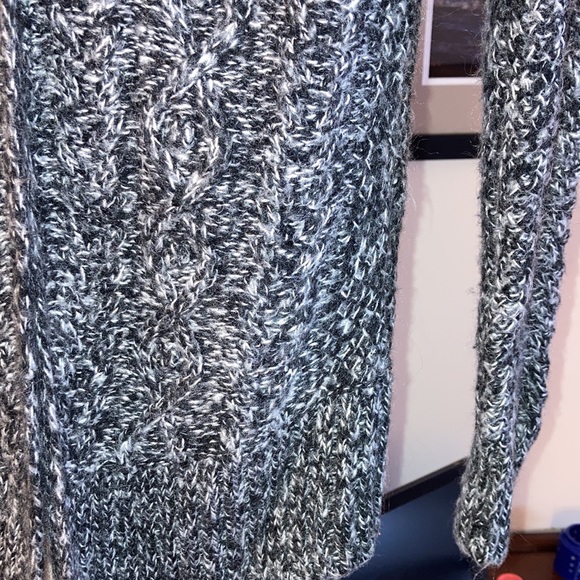 Gap Kids black and white knit cardigan sweater size large - Picture 9 of 16